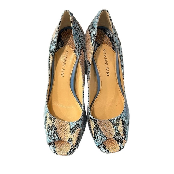 Gianni Bini sz 7.5 blue & cream snake embossed leather platform peep toe heels - Picture 6 of 16
